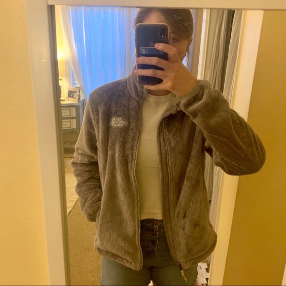 North Face Fuzzy Jacket - Picture 4 of 6